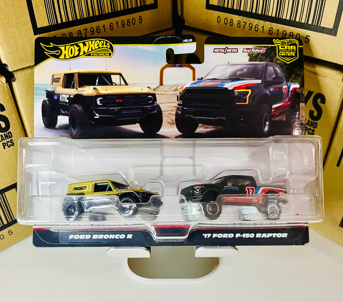 Hot Wheels Premium 2 Pack Ford Bronco R & ‘17 Ford F-150 Raptor